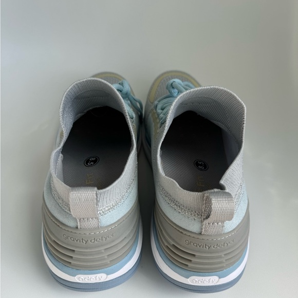 GDefy Mateem Sneakers women’s size 8.5 - Picture 4 of 8